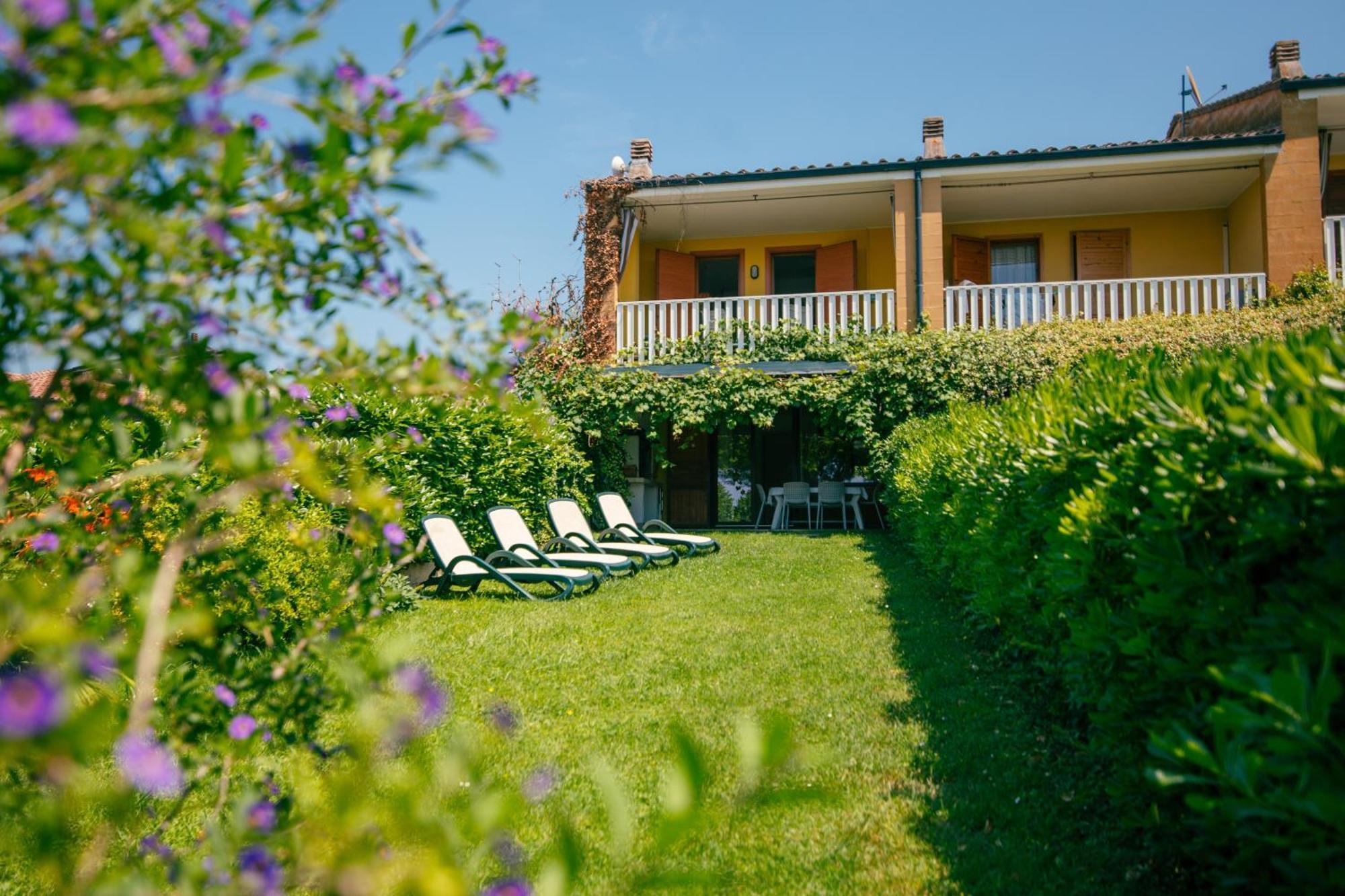 Tennis / Pool / Barbecue Bardolino Exterior foto